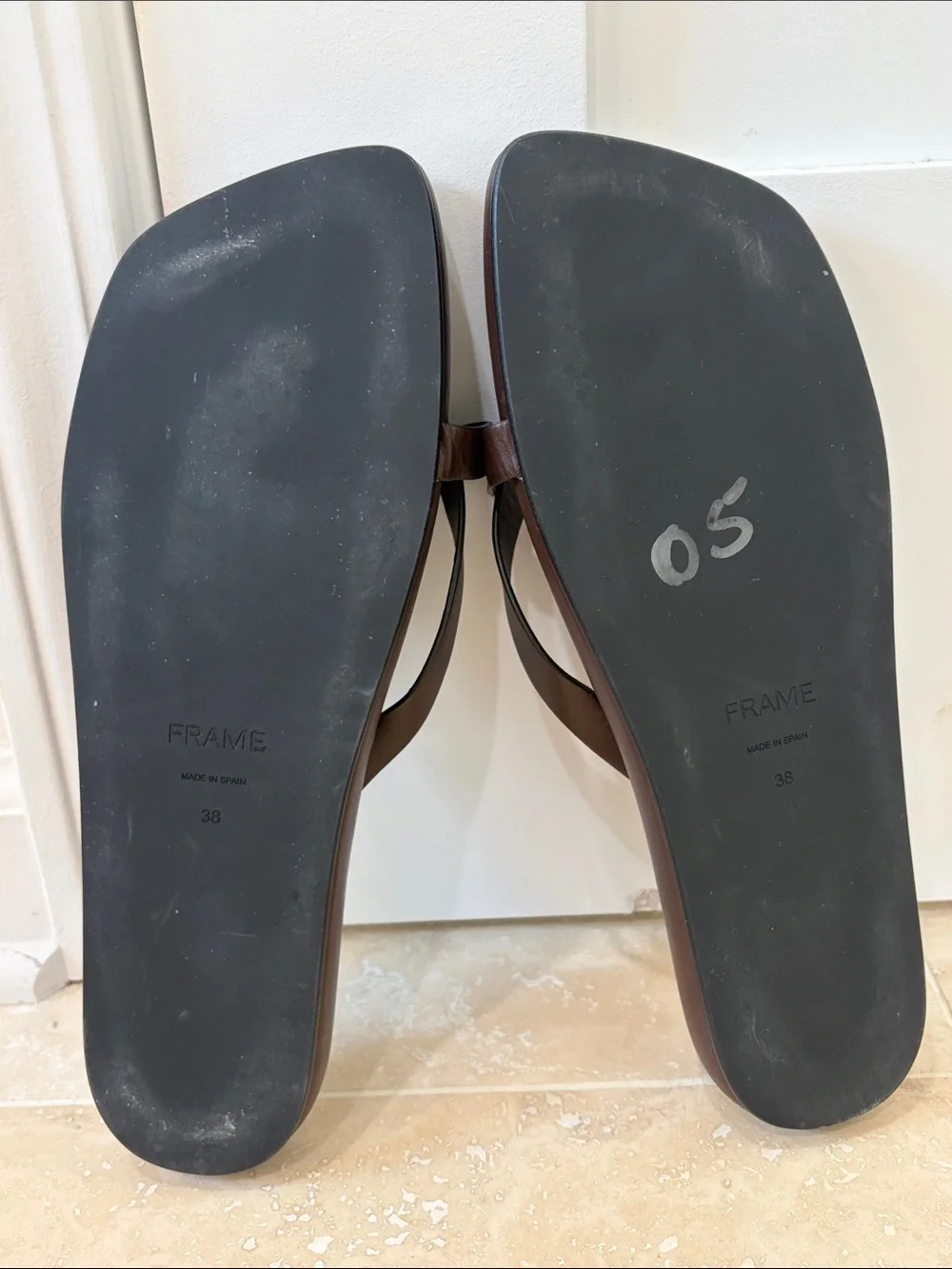 Frame Le Montauk Chocolate Brown Leather Cross Sandals Size 38